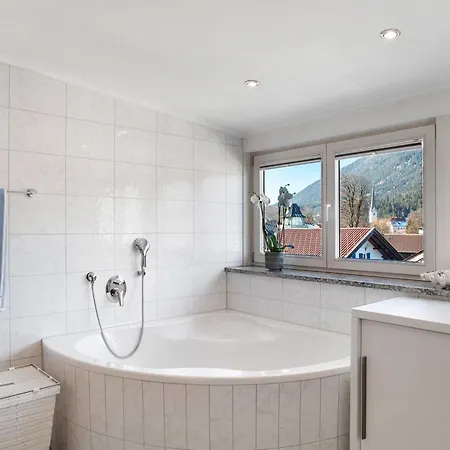 Haus Riedel 公寓 *